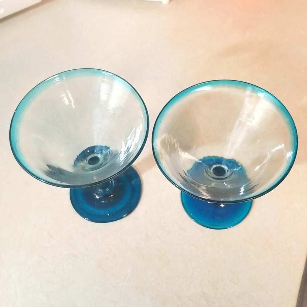 COPY Hand Blown Martini Or Margarita Set of 2 Glasses With Aqua Rim